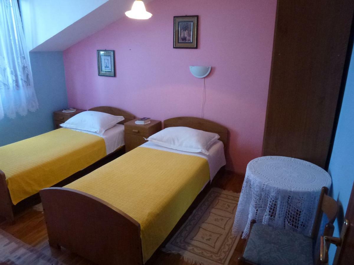 Apartmani Zmiric Primošten Dış mekan fotoğraf