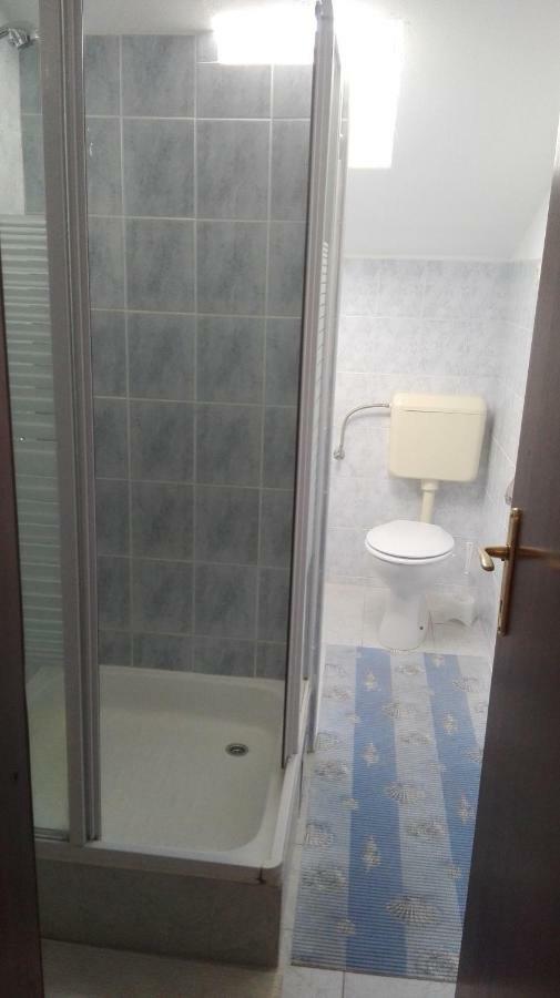 Apartmani Zmiric Primošten Dış mekan fotoğraf